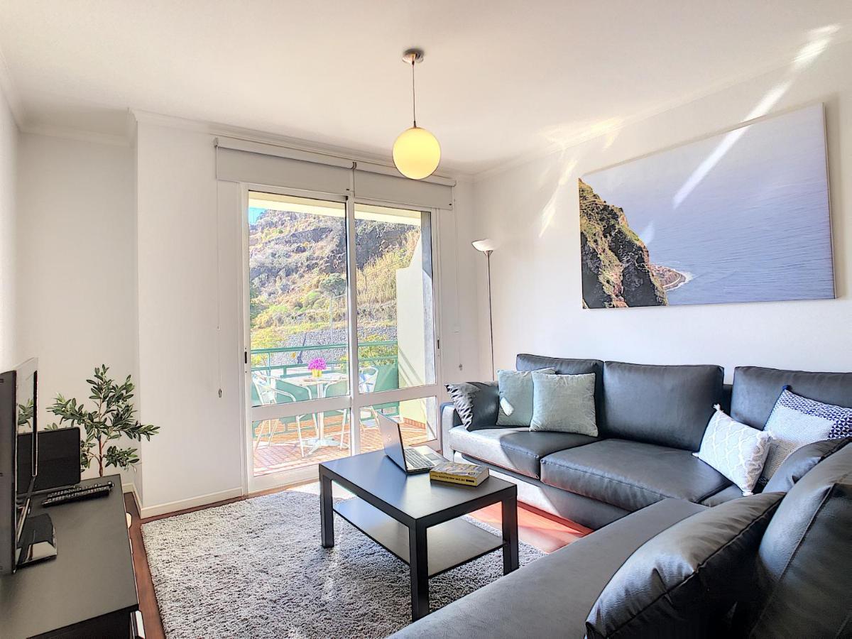 Sea N' Sun Apartment By Lovelystay Ribeira Brava Exterior foto